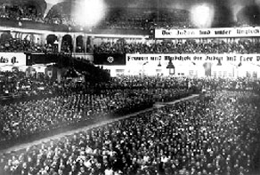 Manifestación contra las 'leyes raciales' de Nuremberg, en 1935.